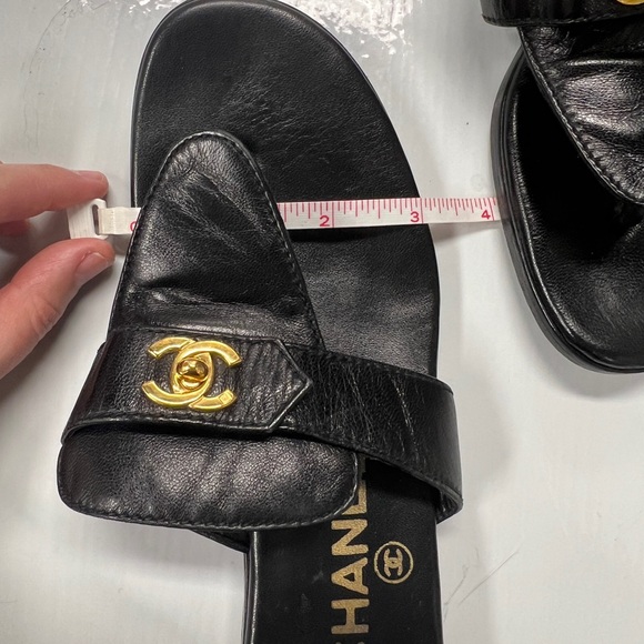 CHANEL RARE VINTAGE TURNLOCK SANDALS 36 - Picture 8 of 8